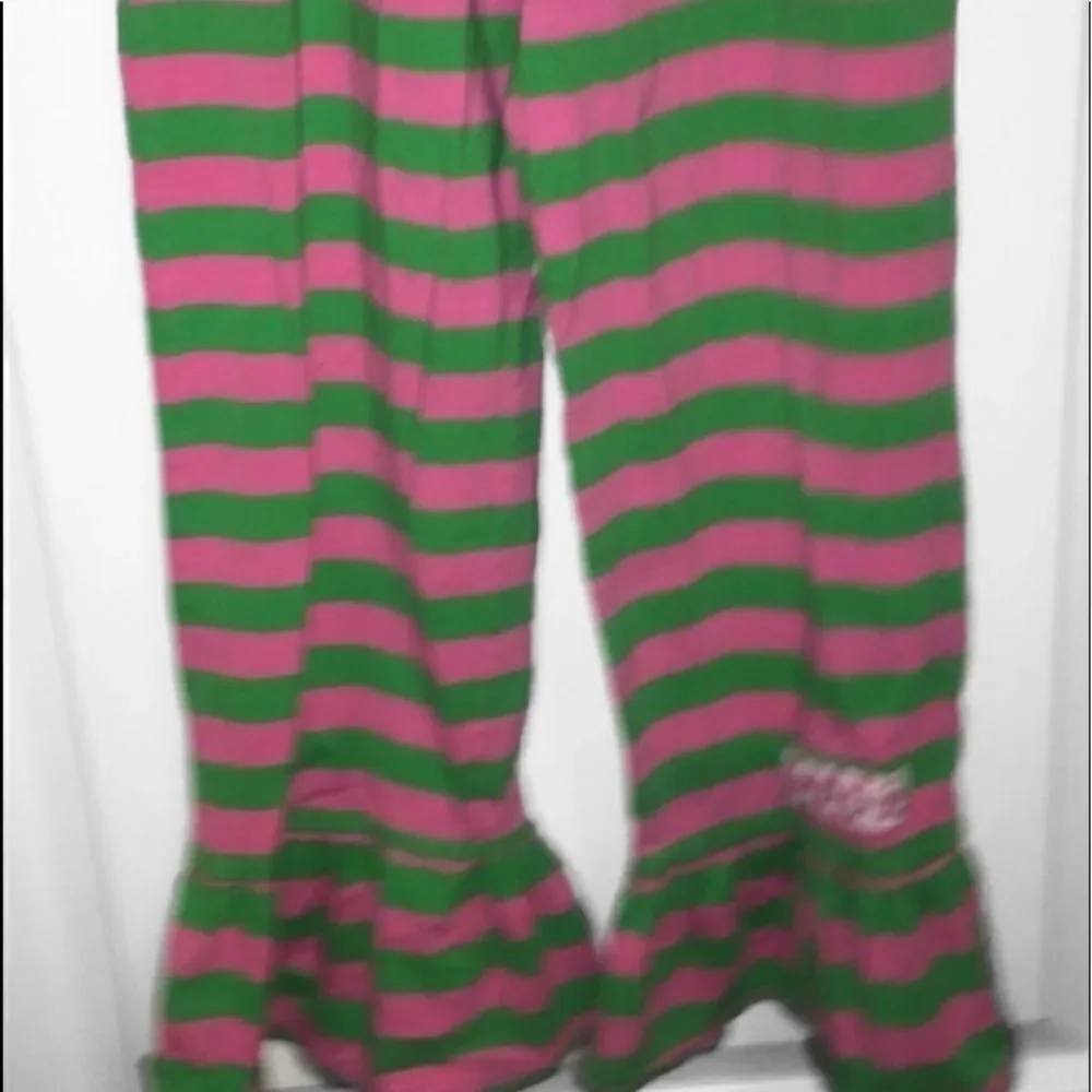 Ruffle girl outfit size 14 pants and top green